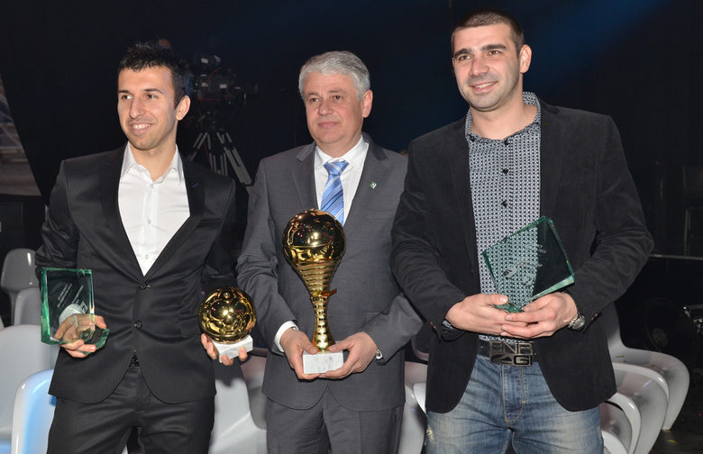 "Лудогорец" спечели четири индивидуални награди - за най-добър треньор, вратар, полузащитник и чужденец в А група