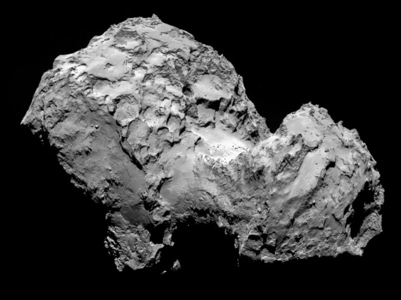 Една от първите снимки на кометата в близък план. Сигналът от "Розета" пътува до Земята в продължение на 23 минути.