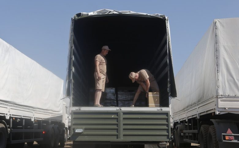Украински граничари и митничари започнаха проверки на руския хуманитарен конвой
