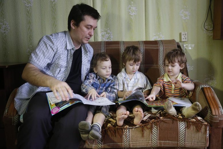 Как един телефонен разговор превърна майка на 7 деца в предател на Русия