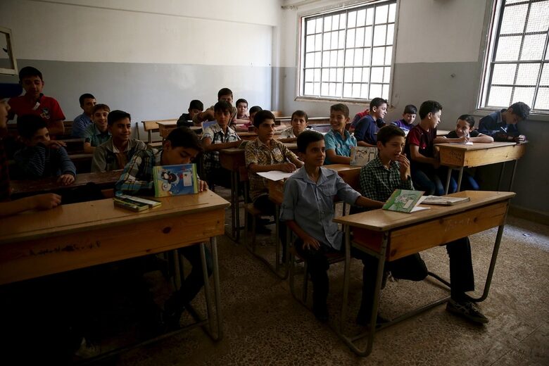 Училище дава отговор защо Турция няма с какво да задържи сирийските бежанци