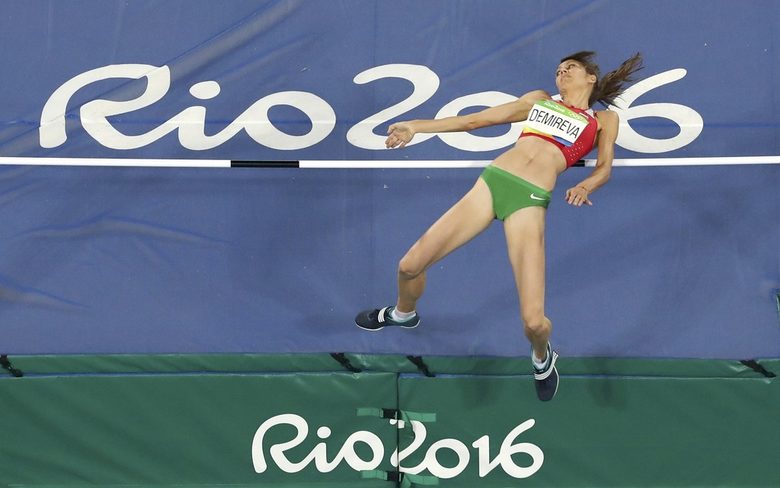 Демирева донесе първия олимпийски медал в леката атлетика за страната от шампионското представяне на Тереза Маринова в Сидни 2000