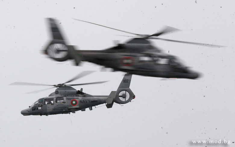 Командир на български хеликоптер загина, двама души са ранени при инцидент в учение над Черно море