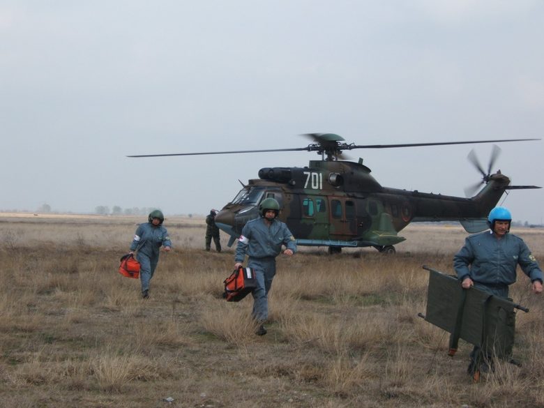 Хеликоптерите Кугър се използват за транспорт и медицински евакуации