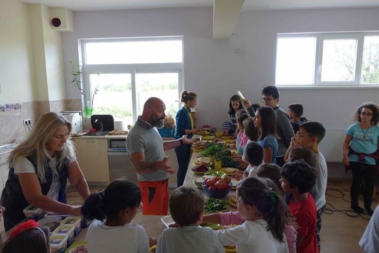 Преди 55-часовото предизвикателство Красимир Георгиев посети няколко училища в Пловдив