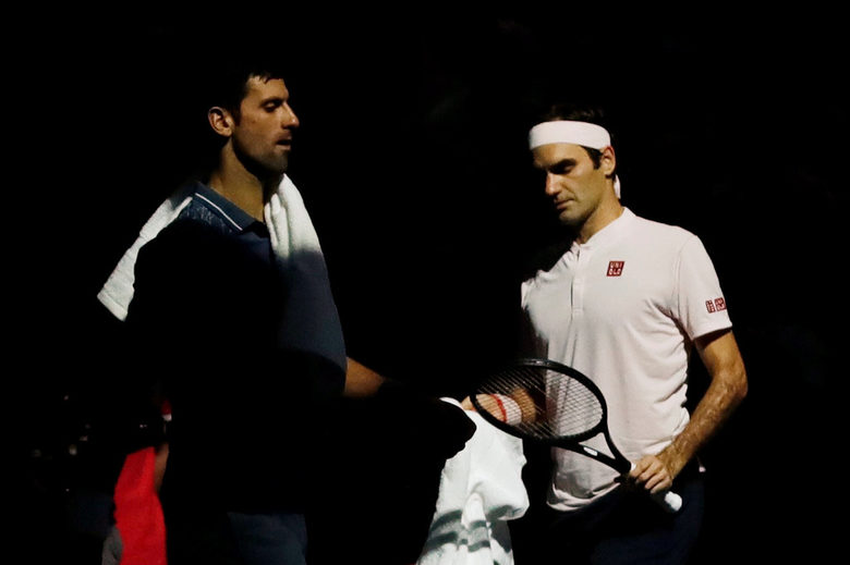 Джокович сломи Федерер в епичен мач в Париж и го спря по пътя към титла №100