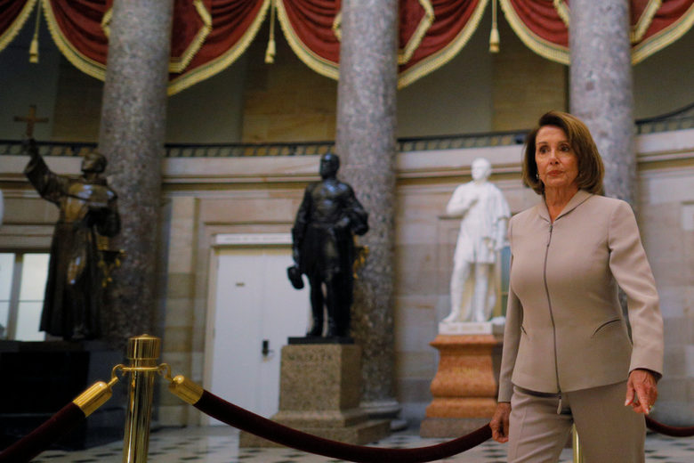 Нанси Пелоси ще оглави долната камара на Конгреса, пишейки история