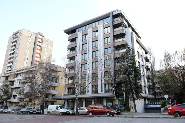 Кооперацията на "Артекс" на ул. "Майор Юрий Гагарин", в която има апартамент Цецка Цачева