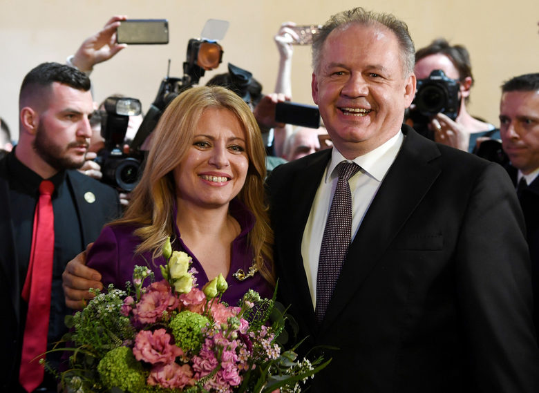 Чапутова с президента Андрей Киска, който подкрепи кандидатурата ѝ.
