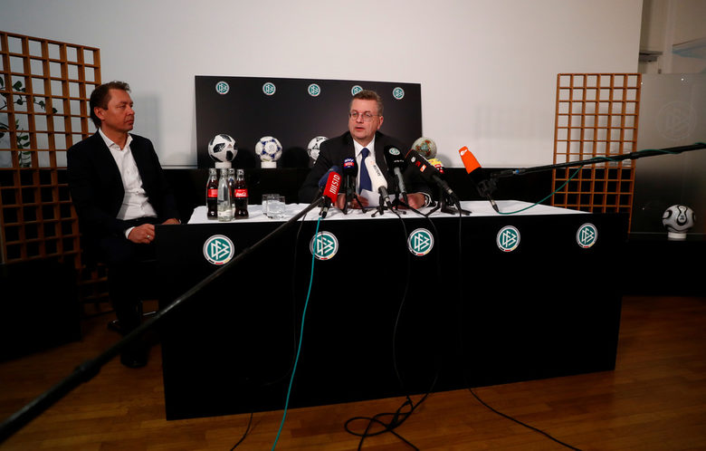 Президентът на Германския футболен съюз подаде оставка заради 78 хил. евро