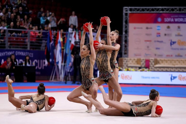 Ансамбълът и Катрин Тасева спечелиха шест медала от Световната купа в София