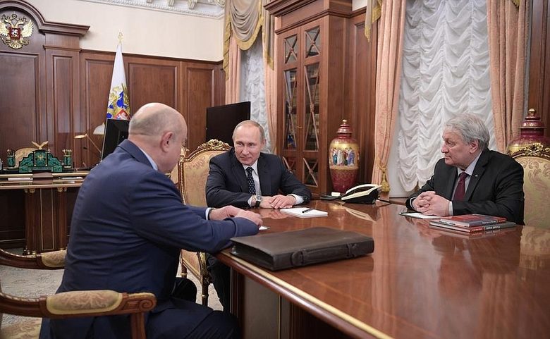 Срещата на президента Путин с Леонид Решетников (вдясно) и Михаил Фрадков при смяната на директора на РИСИ през февруари 2017 г.