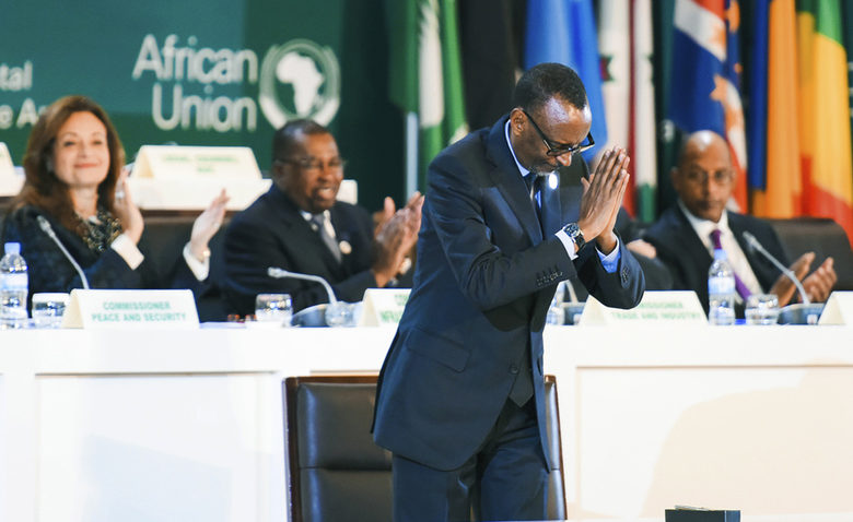 Президентът на Руанда Пол Кагаме благодари на делегатите на срещата за търговската зона в Кигали.