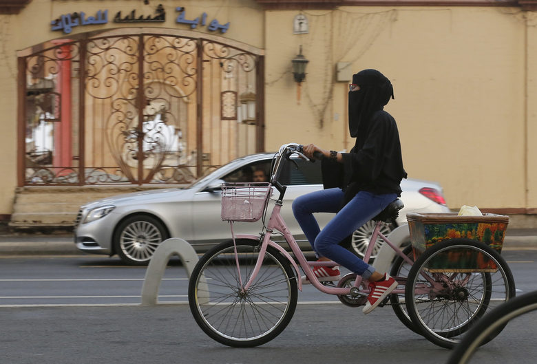 Младите саудитци се чудят къде изчезнаха уахабитите