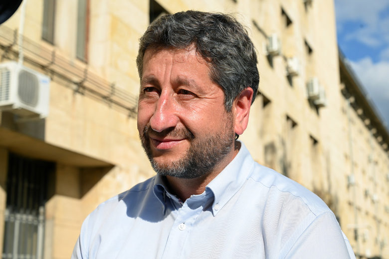 Политическата криза: Блокада - изненада пред комисията "Цацаров" (хронология)