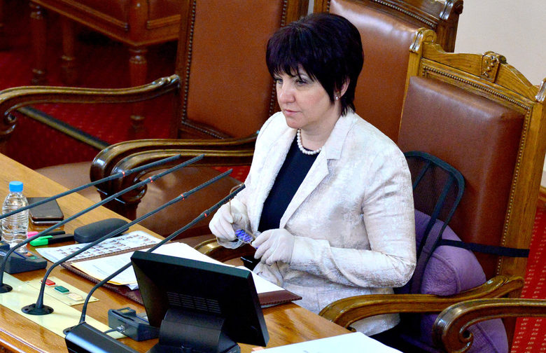 Политическата криза: ГЕРБ сигурни в събирането на кворум, Кирилов напуска и парламента (хронология)