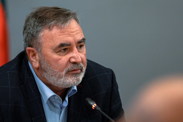 Коронавирусът в България: мерките били разхлабени по политически причини (хронология)