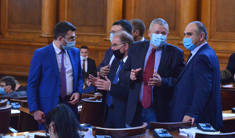Заседание на 45 народно събрание, парламент депутати ГЕРБ