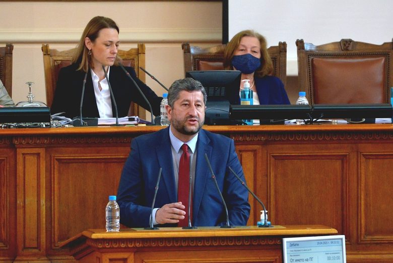 След изборите: за 13 ч. парламентът промени някои правила за изборите (хронология)