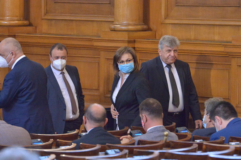След изборите: Пред комисията "Манолова" анонимен разказа за кюлчетата