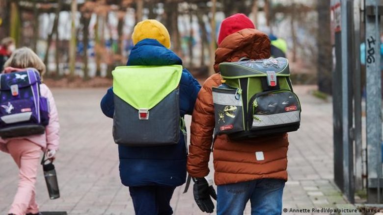 Защо в Германия "забравиха" децата в пандемията