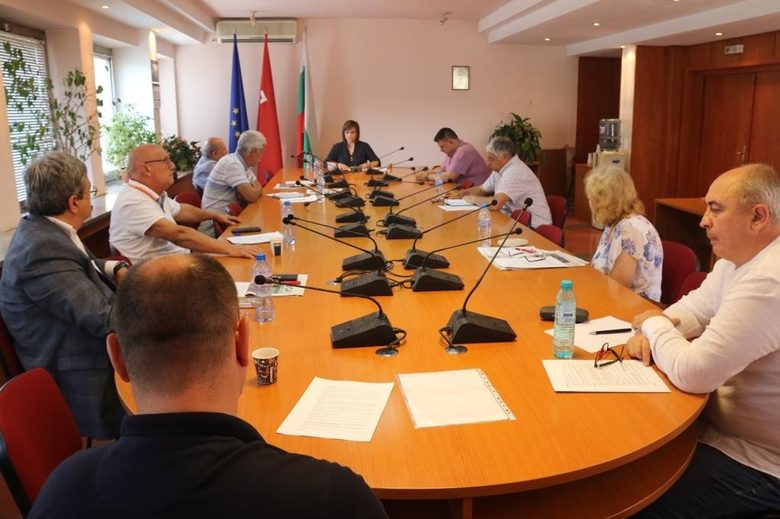 Политическото напрежение: Пламен Николов прогнозира "избори до дупка" (хронология)