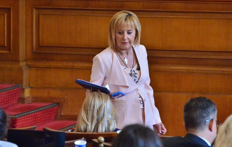 Политическото напрежение: Пламен Николов прогнозира "избори до дупка" (хронология)