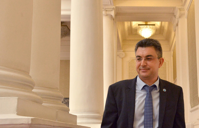 Пламен Николов