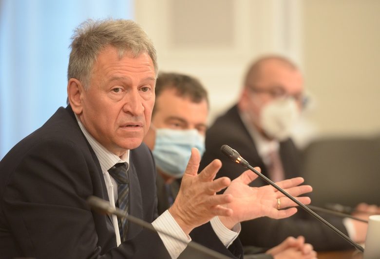 Коронавирусът в България: Извънредната обстановка се удължава до 30 ноември (хронология)