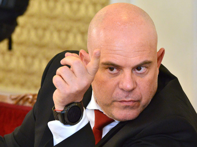 Политическото напрежение: ДПС няма да подкрепи Румен Радев на президентските избори