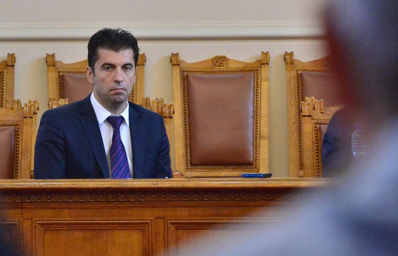 Политическото напрежение: БСП не получи подкрепа от "Демократична България" за кабинет (хронология)