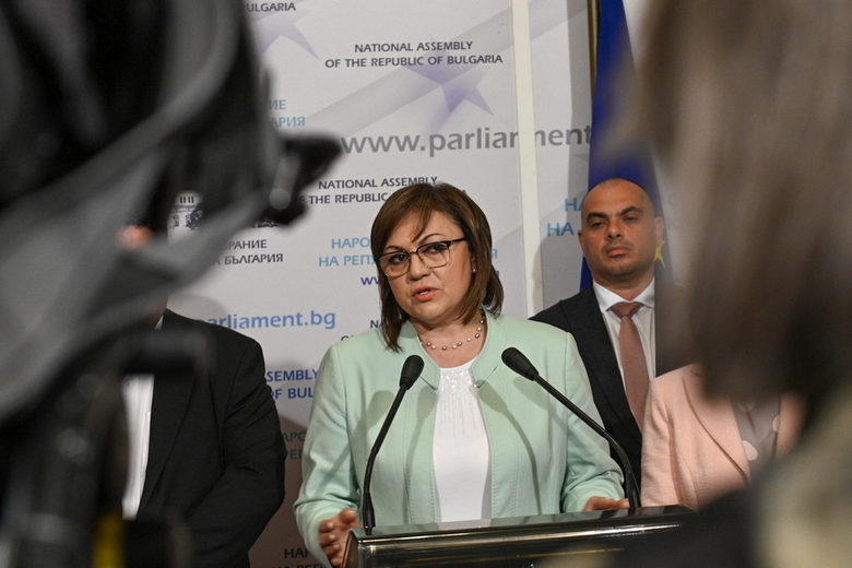 Политическото напрежение: БСП не получи подкрепа от "Демократична България" за кабинет (хронология)