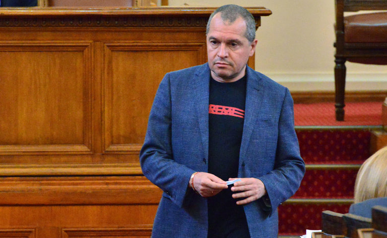 Политическото напрежение: БСП връща неизпълнен мандат на 7 септември