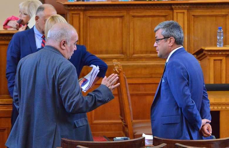 Политическото напрежение: ГЕРБ, ДПС и БСП блокираха закона за закриване на спецправосъдието (хронология)