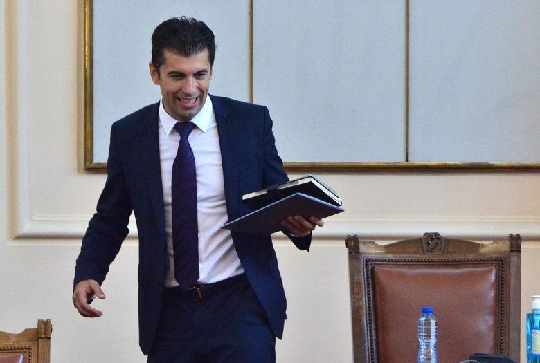 Политическото напрежение: "Демократична България" възрази срещу "назначението" отсега на негови хора на постове