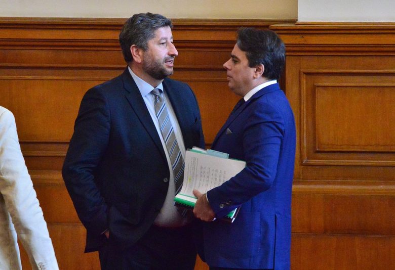 Политическото напрежение: след заплахи шефът на приходната агенция вече е с охрана