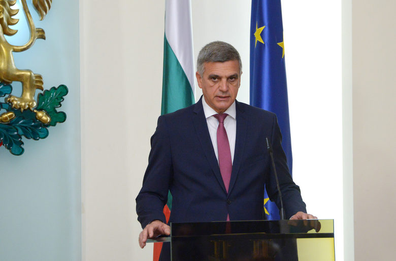 Политическото напрежение: Мария Касимова ще е кандидатът за вицепрезидент на Лозан Панов (хронология)