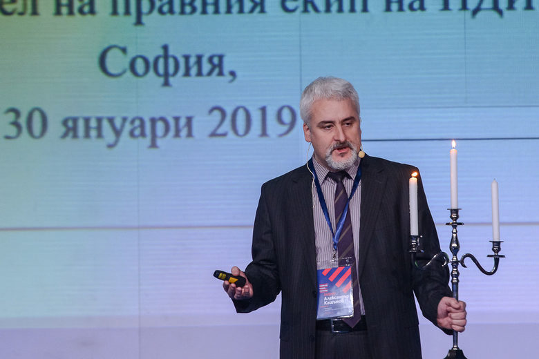 Коронавирусът в България: Пловдив и Русе преминават в онлайн обучение, отново висок брой заразени (хронология)