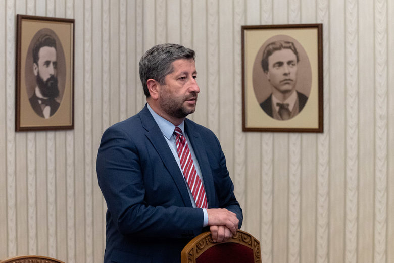 Преди изборите: Все пак ще се броят всички разписки (хронология)