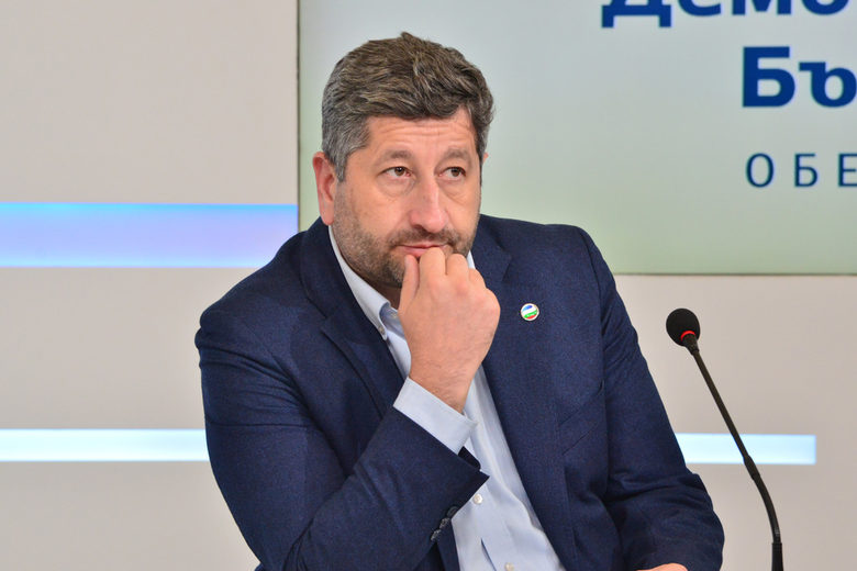 Денят след изборите: "Продължаваме промяната" още тази седмица започва преговори с другите в парламента (хронология)