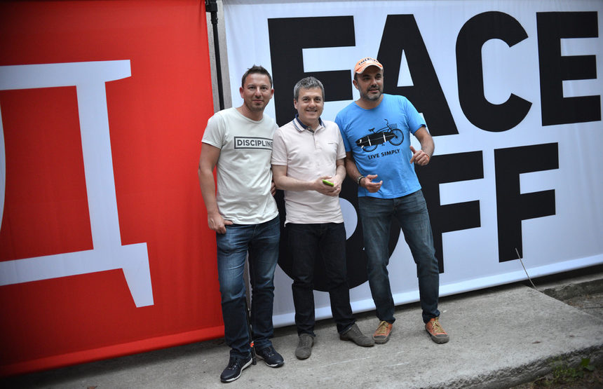Стефан Ганчев (вляво), Любен Белов (в средата) и Павел Езекиев приеха предизвикателството на "Дневник" и излязоха от познатите си роли, за да станат DJ в първото издание на Дневник FACE OFF.