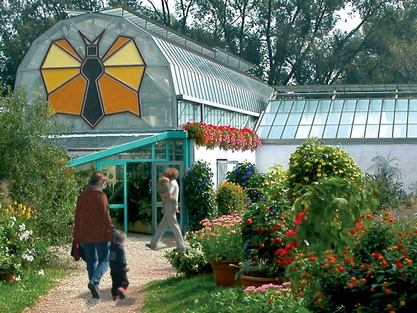 В малкото градче Юнавир в Елзас е местното царство на пеперудите.