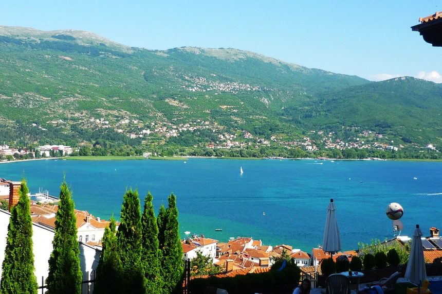 Днес културното и архитектурно богатство в град Охрид е една от основните туристически атракции на Македония.<br /><br />Значението на града и природата около него са признати от ЮНЕСКО, като през 1979 година Охридското езеро е обявено за част от листата на световното природно наследство, а на следващата година и Охрид става част от листата на световното културно наследство.