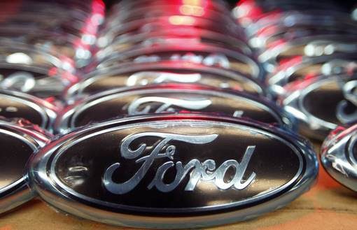 През 2010 г. Ford успя да измести Toyota като втори производител в САЩ. Американската компания отчете ръст от 19% при продажбите на нови автомобили, което е най-голямото увеличение на годишна база от 1984 г. насам, докато Toyota отчита лек спад.