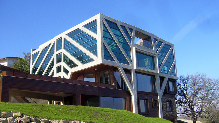 Варненската "Къща - дърво" влезе в номинациите на World Architecture News за "Къща на годината 2010"
