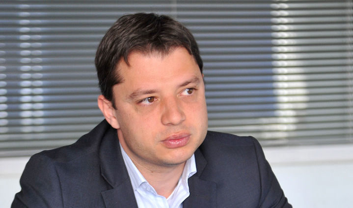 Делян Добрев (ГЕРБ), зам.-председател на комисията по икономическа политика, енергетика и туризъм в Народното събрание
