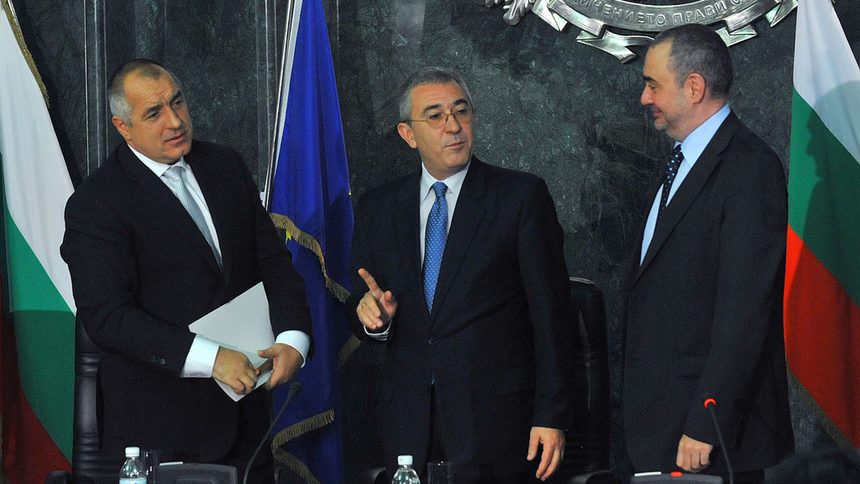 Премиерът Бойко Борисов, председателят на ВКС Лазар Груев и главният прокурор Борис Велчев