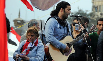 Египетският китарист Рами Есам