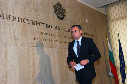 Николай Младенов<br />