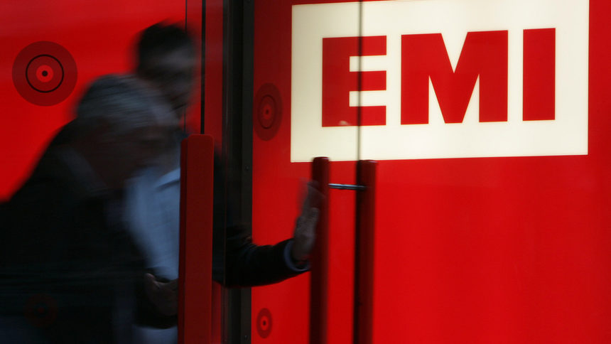 Британската звукозаписна компания EMI ще съди ирландското правителство